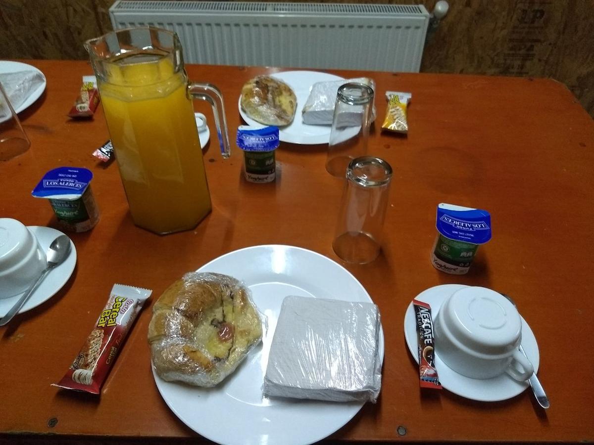Carfran Patagonia Hostel ปวยร์โตนาตาเลส ภายนอก รูปภาพ